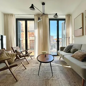 https://calle-parras-10.hotelsinnerja.org